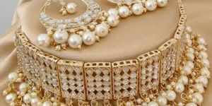 Kundan Choker Necklace Set