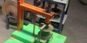 Cow Dung Cake Machine