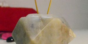 Soapstone Diamond Incense Holder Plain