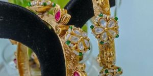 Multicolor Queen Brass Bangle