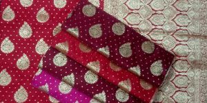 Semi Katan Handloom Banarasi Saree Allover Booti