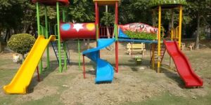 Playground Multiplay Station