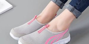 Ladies Sports Shoes