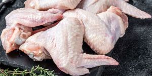Fresh Chicken Wings with Skin