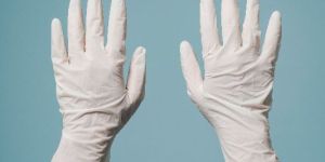Latex Examination Powder Free Gloves