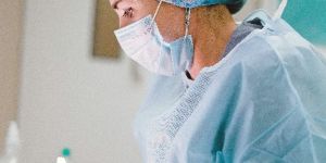 Latex Surgical Powdered Gloves