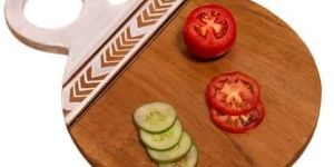 Inaithiram CBCN Round Mango Wood Chopping Board 14 Inch