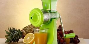 Square Fruit Juicer