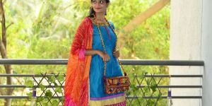 Ladies Mirror Work Sling Bags