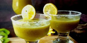 Sweet Lime and Kiwi Juice