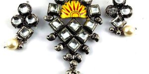 Premium Oxidised Yellow Kundan Pendant Set