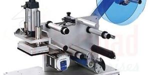 Semi-Automatic Table Top Sticker Labeling Machine for Flat and Square Bottle