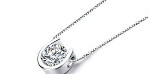 U Shape Hanging Crystal Pendant Necklace