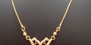 ELEGANT GOLDEN NECKLACE WITH 02 PEACOCKS PENDANT