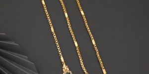 Red and Green Ruby Stone Pendant Mop Chain