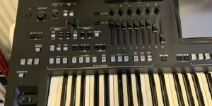 yamaha genos 76-key digital arranger workstation