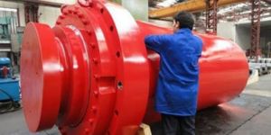 Hydraulic Cylinder, Capacity 5000 Ton