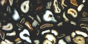 BLACK & WHITE AGATE