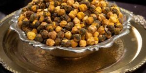 Whole Roasted Gram with Skin