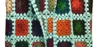 Ladies Long Sleeveless Coat