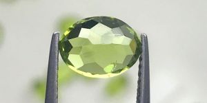Oval Faceted Peridot Loose Gemstones