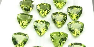 Trillion Cut Peridot Loose Gemstones