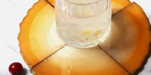 Traingle Hue of Orange Resin Coaster Set (Pack of 4)