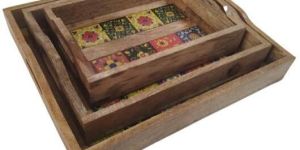 Natural Finish Rectangular Designer Wooden Serving Tray