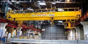 over Head Crane