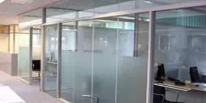 Frameless Glass Partition