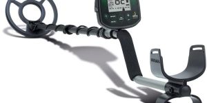 Teknetics Delta 4000 Metal Detector
