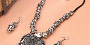 Oxidised Pendant Set