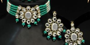 Rama Green Color Choker Kundan Necklace Set