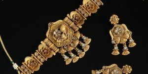 White Stone Rose Gold Antique Necklace Set