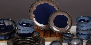 Designer Ceramic Dinner Set of 19 Pieces