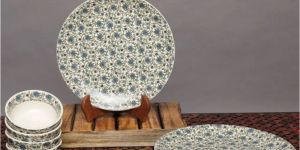 Designer Ceramic Dinner Set of 8 Pieces