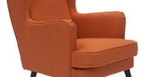 Cushioned Longue Chair