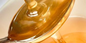 Small Bee Honey with Bee Pollen