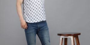 Men Navy Blue Mini Flower Printed Short Kurta