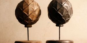 Wooden Table Top Round Pine Cone Christmas Decor