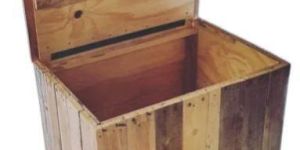 Square Pinewood Packaging Box