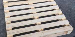 Two Way Rectangular Wooden Pallet