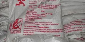 Fosroc Renderoc Plug