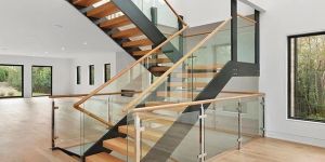 Wooden Glass Hand Railing