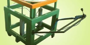 Mould MTG Arrangement