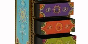 WOODEN PRINTED 4 DRAWER CHESTER