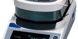 Moisture Analyzer