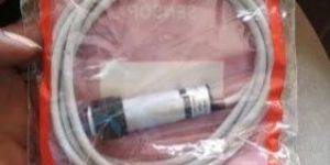 Omron Photoelectric Sensor