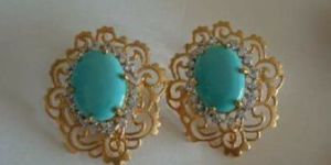 Gold Jewelry with Stone