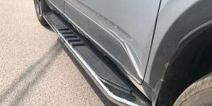 Hyundai Venue Side Steppers